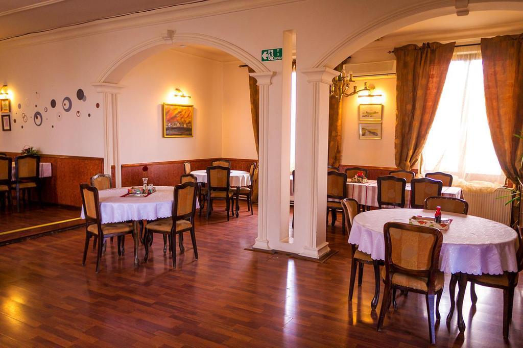Ugostiteljski Objekat Karibo Hotel Sombor Exterior foto